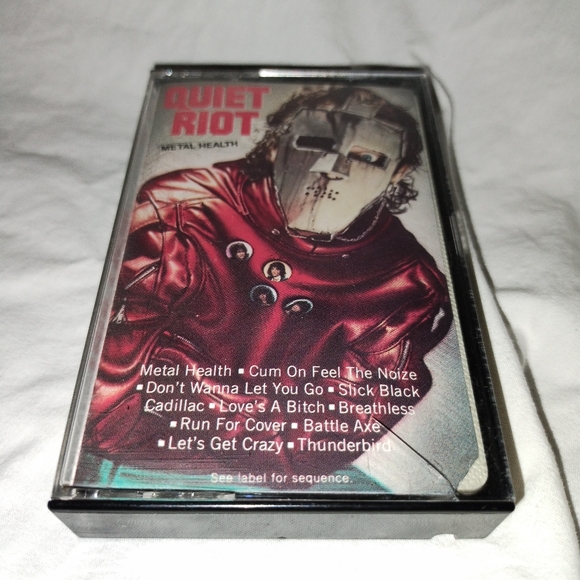 Vintage Quiet Riot Metal Health Music Cassette Tape 1983 - Picture 1 of 4